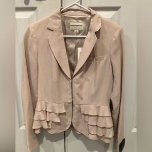 BANANA REPUBLIC RUFFLE BLAZER Lightweight in very light pink, size 2 NWT.